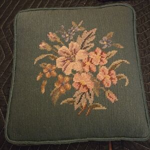 VGUC VTG Floral Needlepoint Accent Pillow 13"